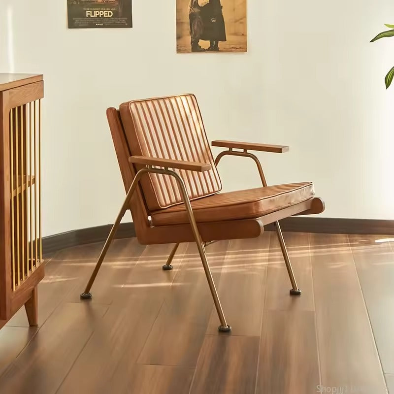 Retro Industrial Leather Lounge Chair - Metal Frame with Vintage Cushion Design